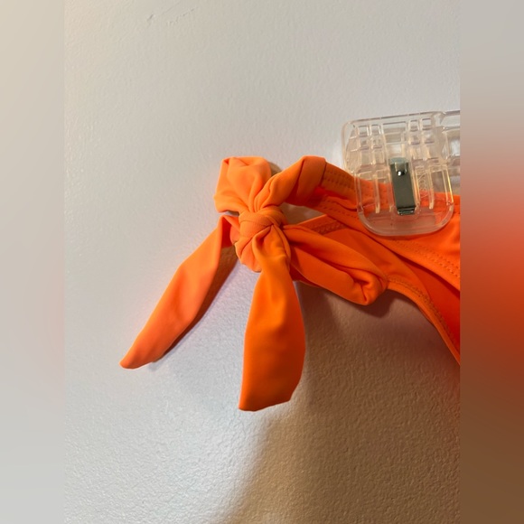 SHEIN Swimsuit - Picture 5 of 8